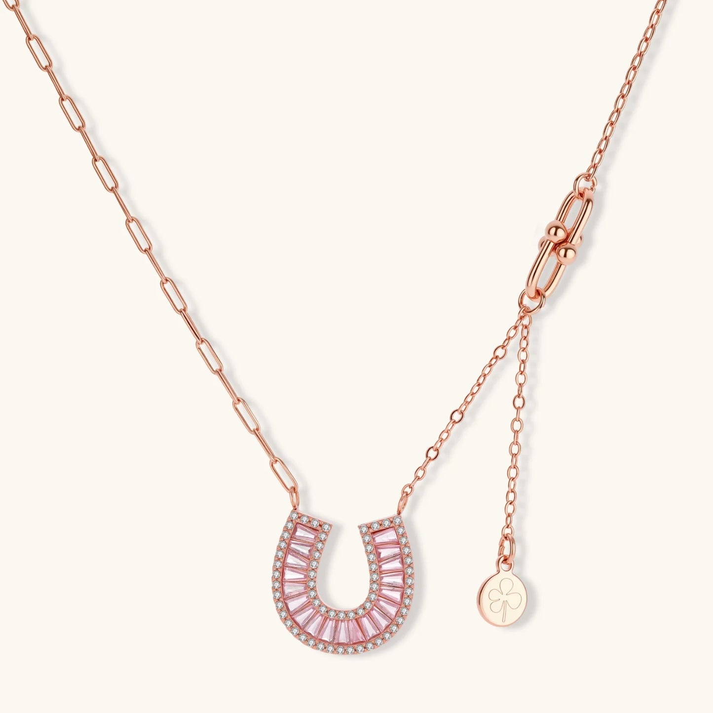 Lucky Hestesko  CZ smykkesett med AAA Cubic Zirconia – 14K Gullbelagt