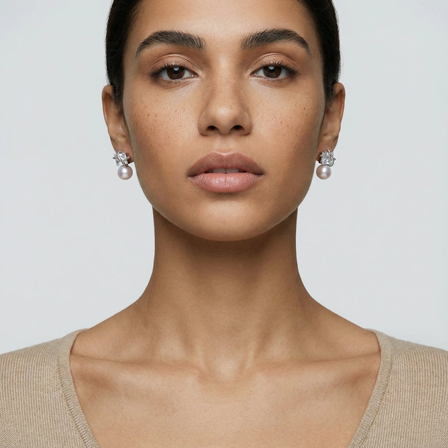 Stardust ferskvanns perleøredobber i hvitt gull